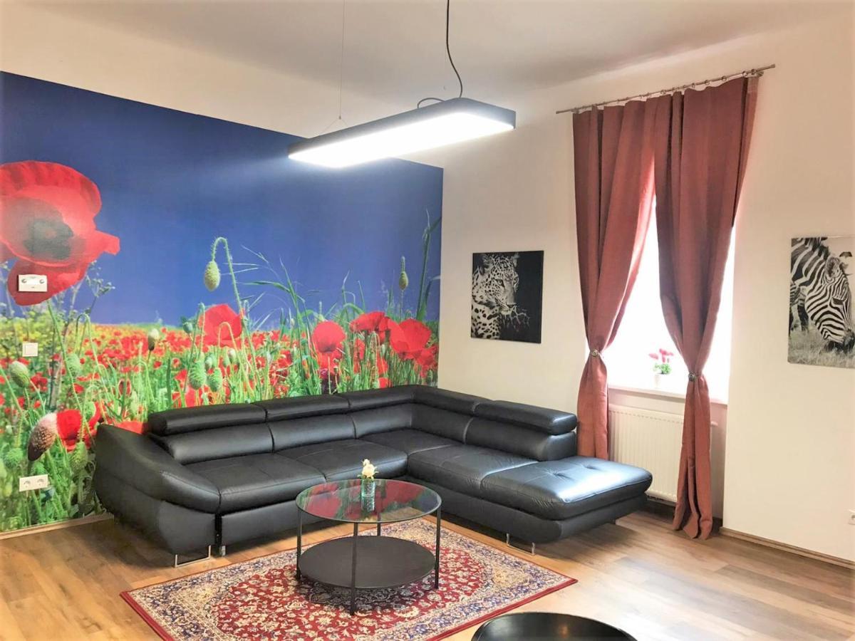 Studio & Apartments Near Reumannplatz Wien Eksteriør billede