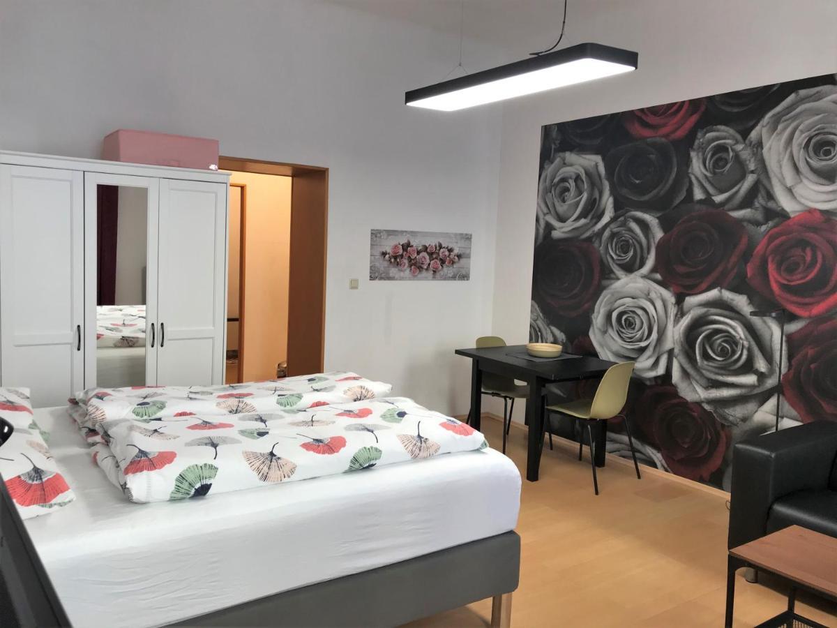 Studio & Apartments Near Reumannplatz Wien Eksteriør billede