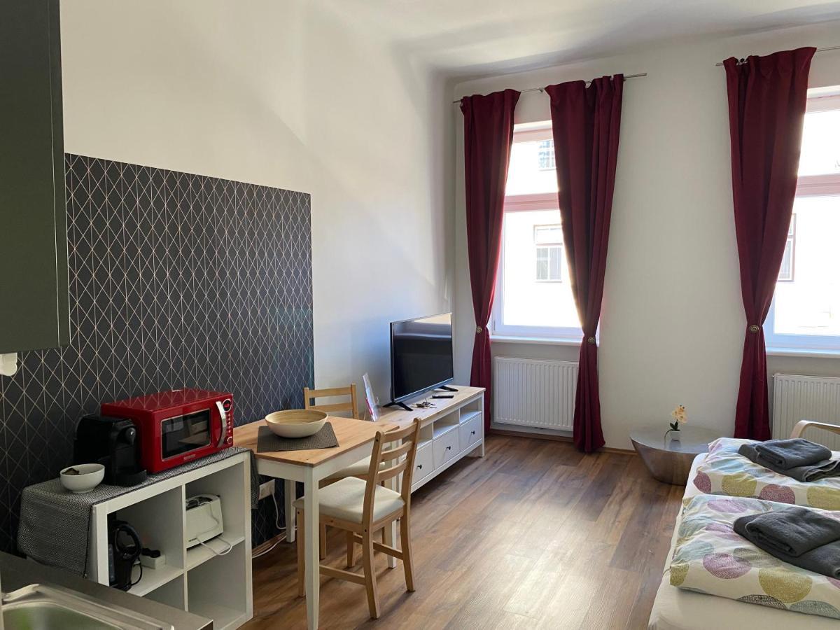 Studio & Apartments Near Reumannplatz Wien Eksteriør billede